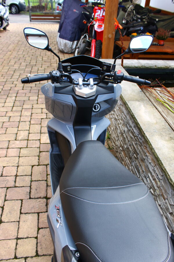 Sym JET X 125i LC ABS - Obrázek 13