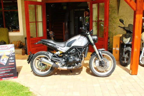 Benelli Leoncino 500 Trail - Obrázek 3