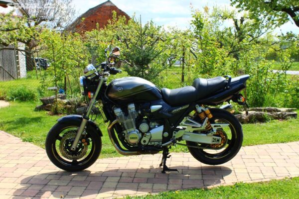 Yamaha XJR 1300 - Image 6