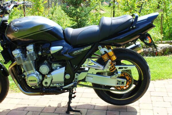 Yamaha XJR 1300 - Image 10