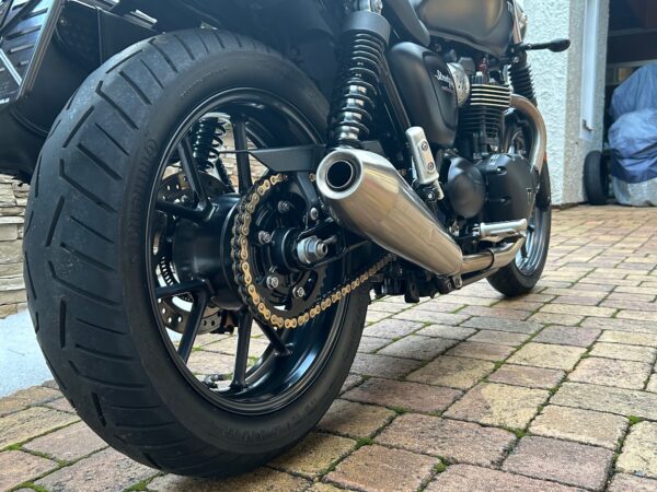 Triumph Street Twin ABS - Image 14