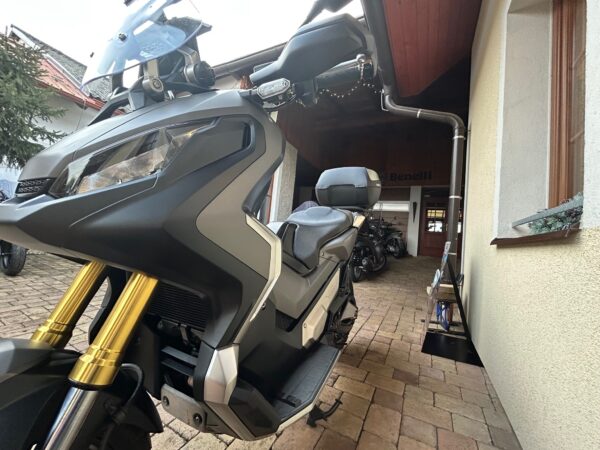 Honda X-ADV 750 - Image 8