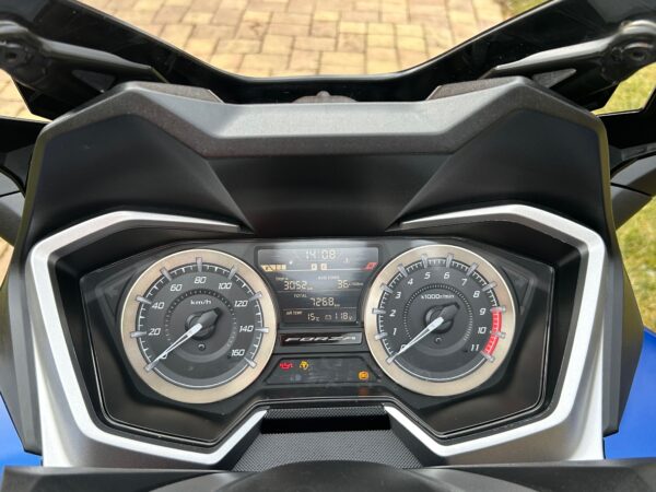 Honda Forza 350 Smart Top Box - Image 11