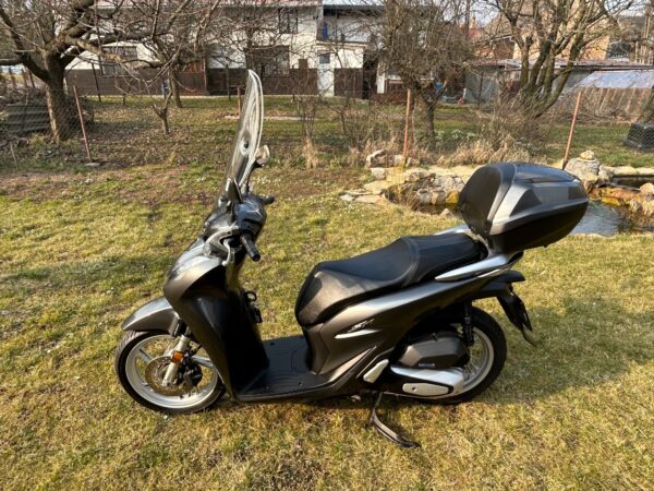 Honda SH125i ABS - Image 15