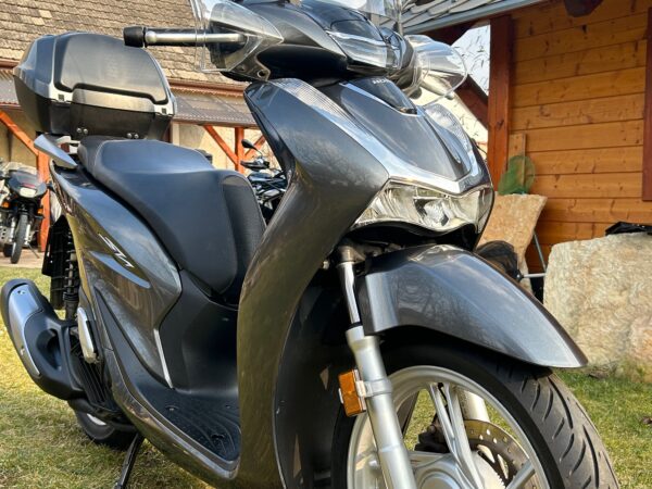 Honda SH125i ABS - Image 5