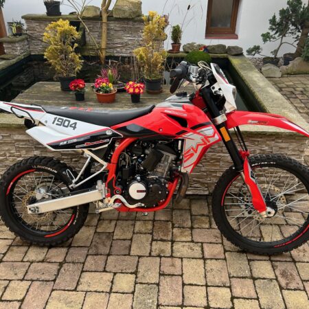 SWM RS125R