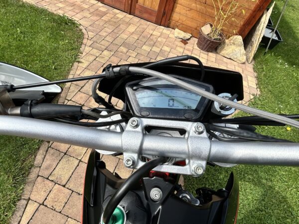 SWM RS 300R - Image 11