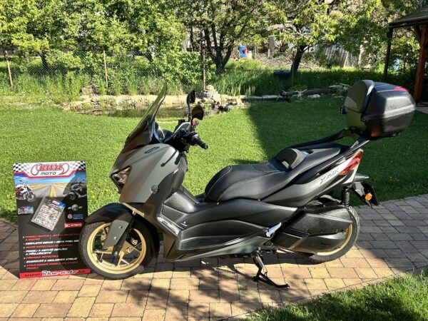 Yamaha X-Max Tech Max 300 ABS - Image 7