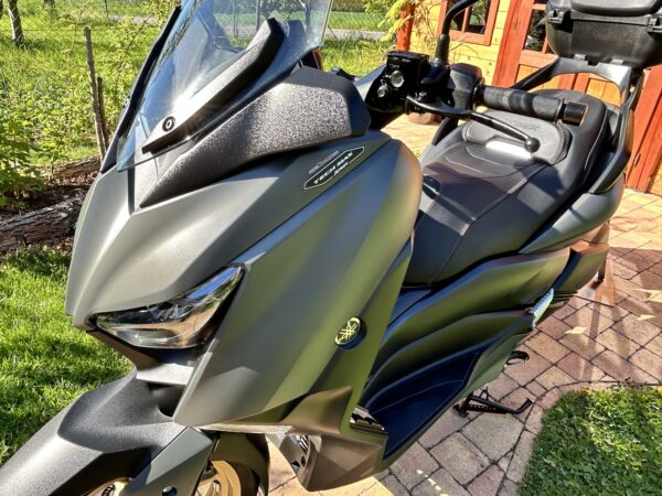 Yamaha X-Max Tech Max 300 ABS - Image 8