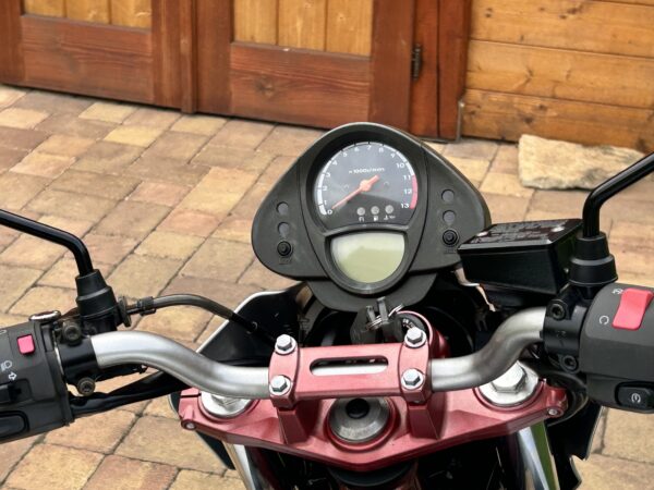 Kawasaki ER-6N - Image 10