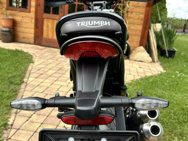 Triumph Scrambler 400X - Image 11