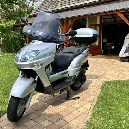 Yamaha Versity 300