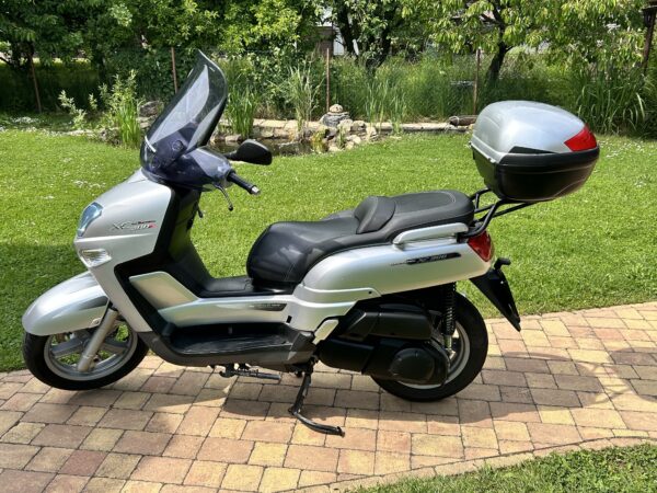 Yamaha Versity 300 - Image 3