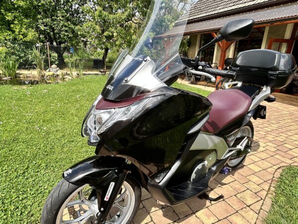 Honda NC 700D ABS Integra - Obrázek 7