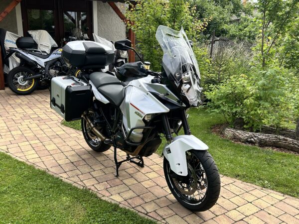 KTM 1290 Super Adventure - Image 4