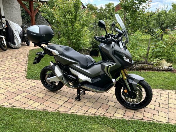 Honda X-ADV 750 - Image 6