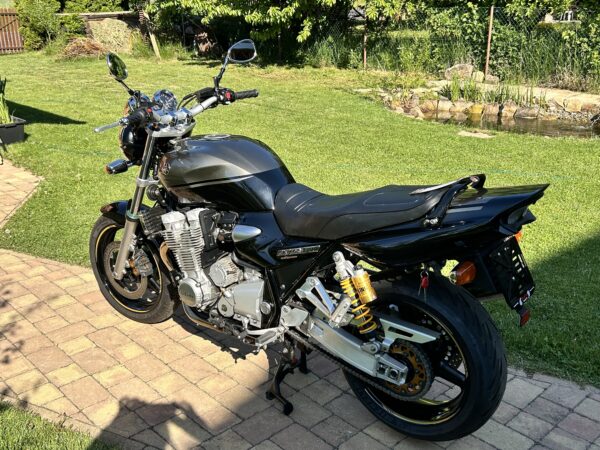 Yamaha XJR 1300 - Image 14