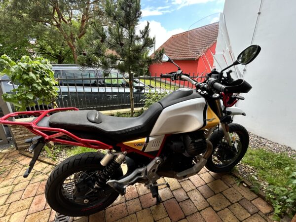 Moto Guzzi V85 TT - Image 2