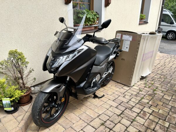 Honda Integra 750