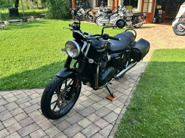Tirumph Street Twin 900 ABS - Image 3