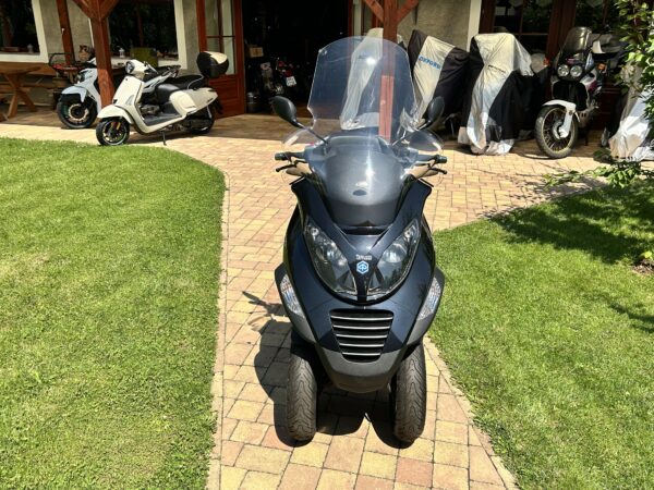Piaggio MP3 250ie - Image 12