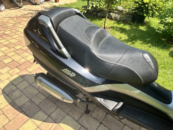 Piaggio MP3 250ie - Image 10