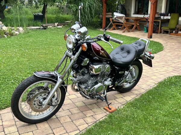 Yamaha XV750 Virago - Image 2