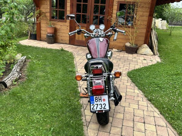 Yamaha XV750 Virago - Image 13