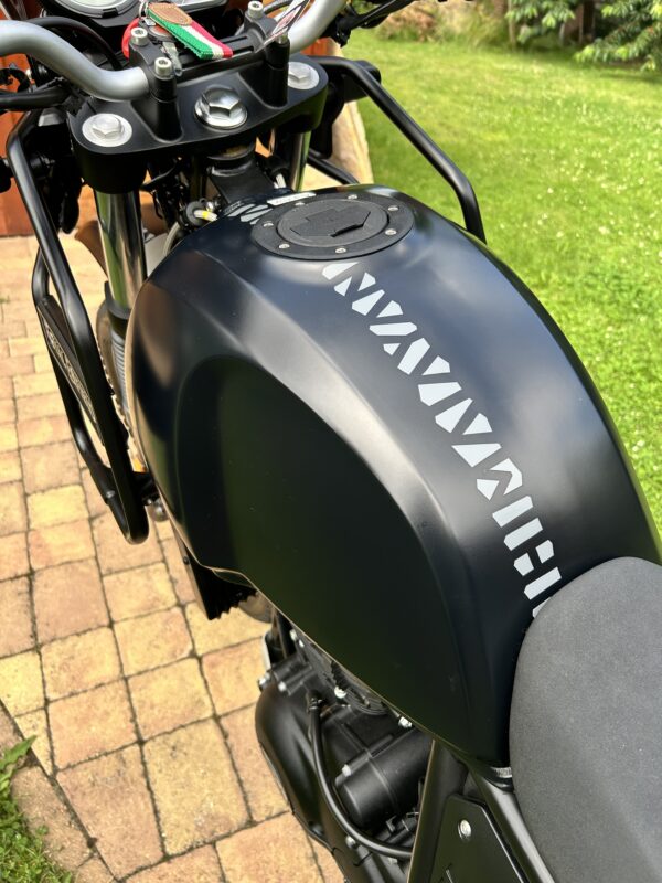 Royal Entfield Himalayan 411 - Image 12