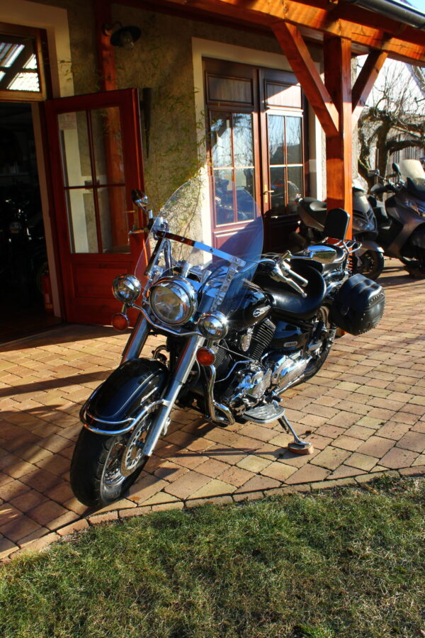 Yamaha XVS 1100 Drag Star Classic - Obrázek 2