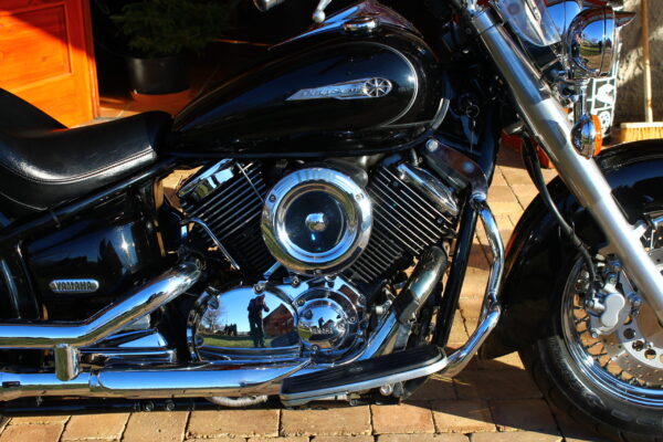 Yamaha XVS 1100 Drag Star Classic - Obrázek 13
