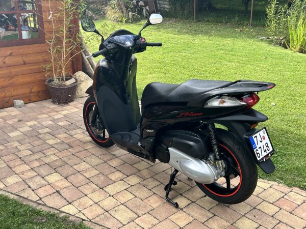 Honda SH 300i ABS - Obrázek 4