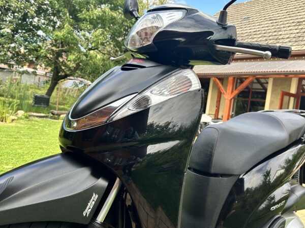 Honda SH 300i ABS - Obrázek 11
