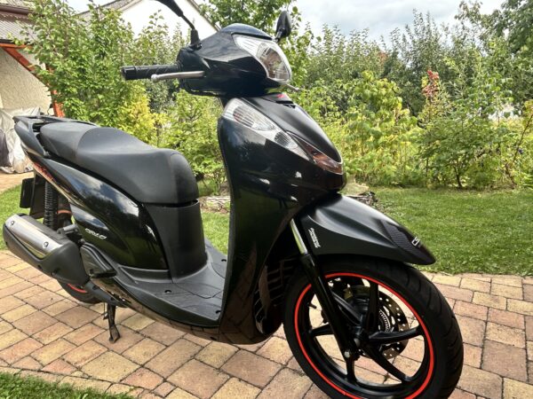 Honda SH 300i ABS - Obrázek 8
