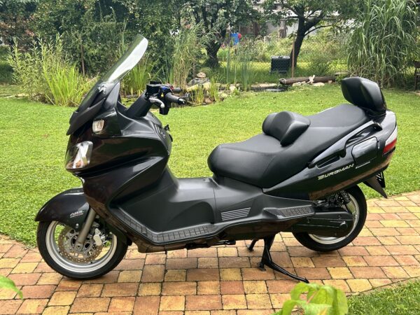 Suzuki AN 650 Brugman Executive ABS - Obrázek 3