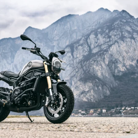 Benelli Leoncino 800