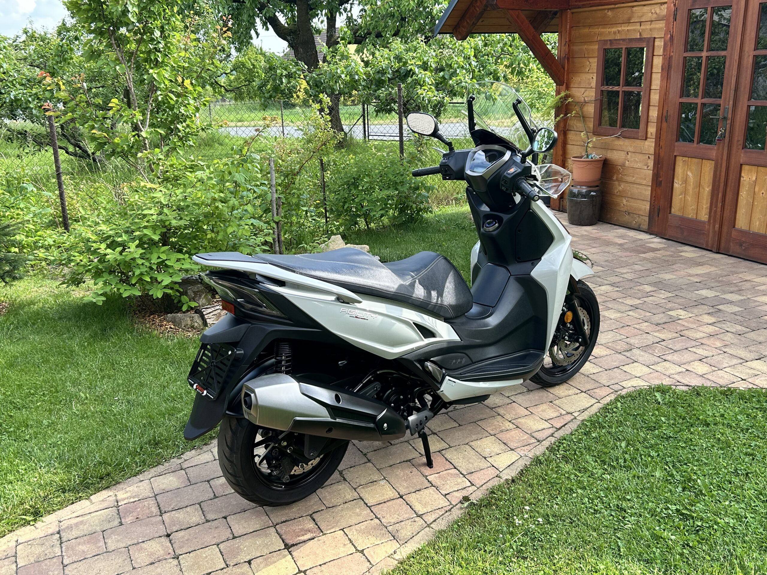 Kymco Agility 300i ABS - Obrázek 8