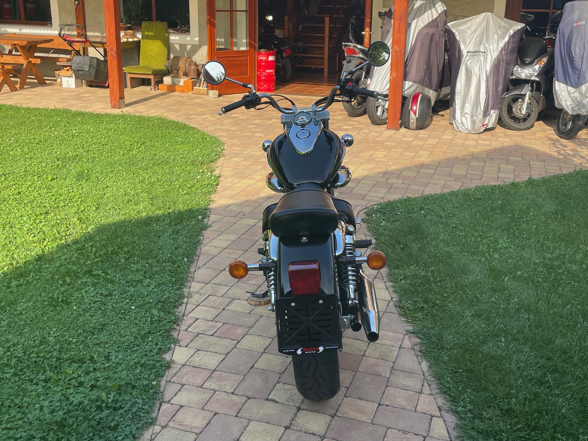 Suzuki VL 250 Intruder - Obrázek 9