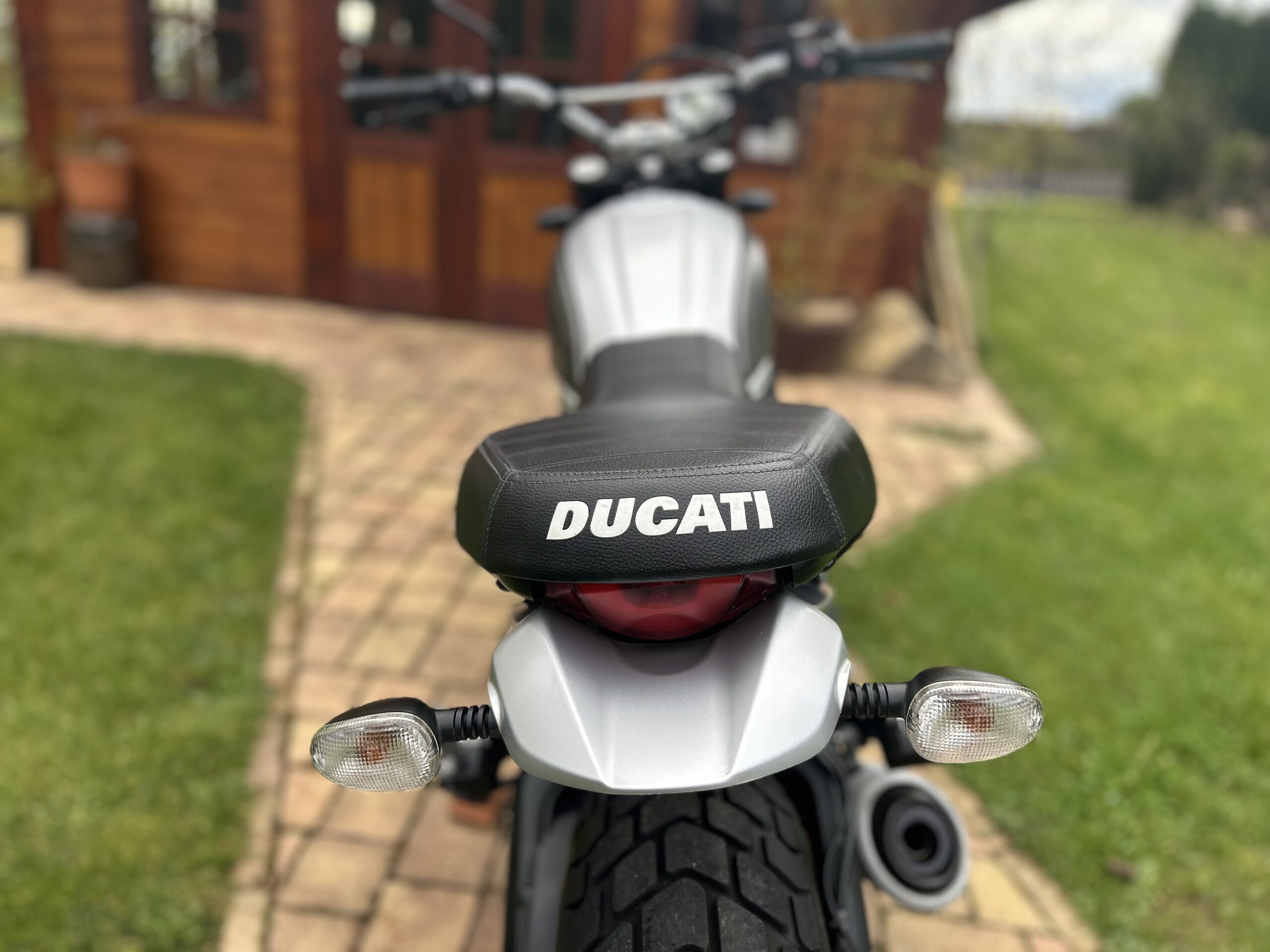 Ducati Scrambler 800A2E - Obrázek 10