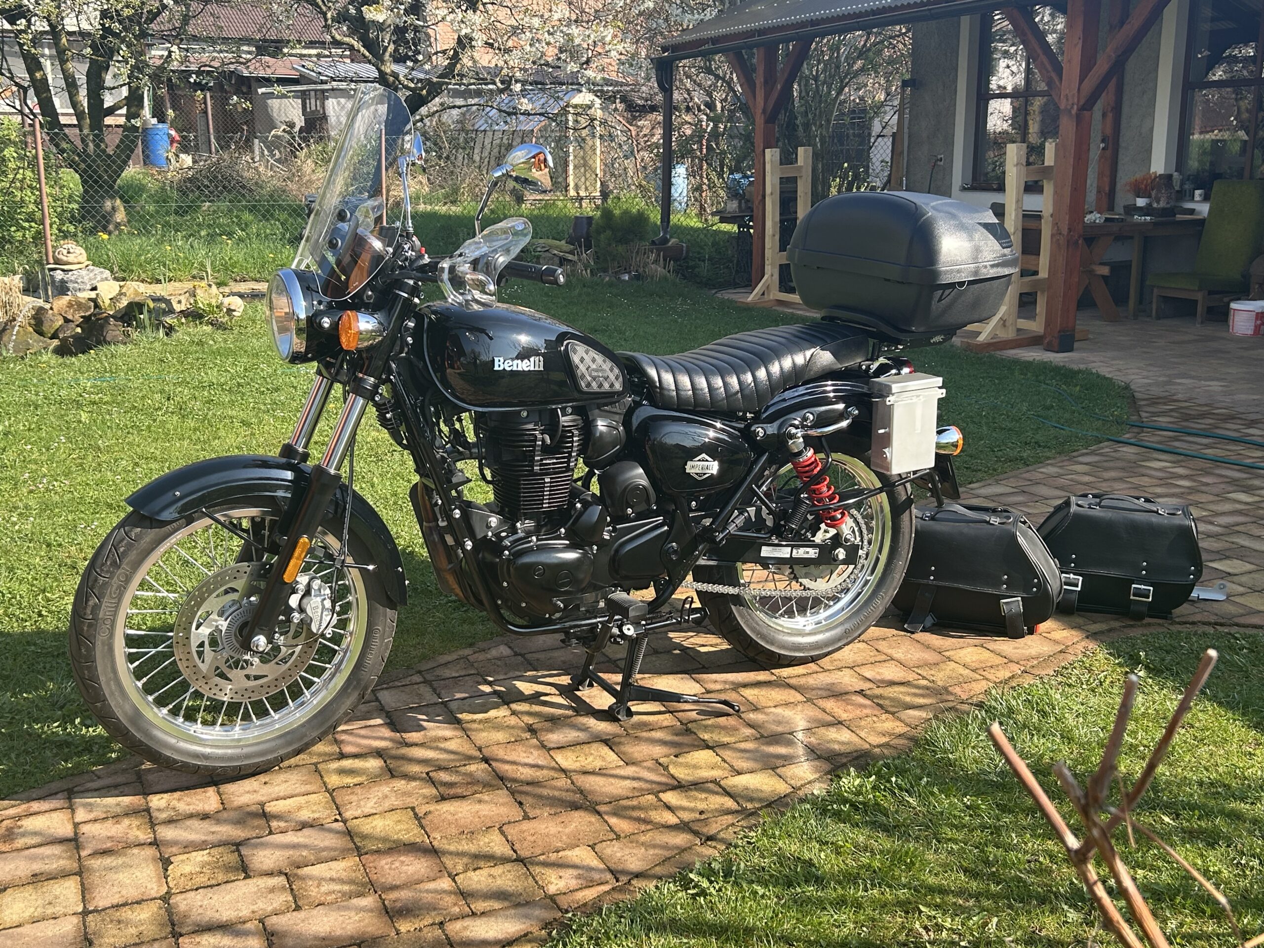 Benelli Imperiale 400 - Obrázek 2