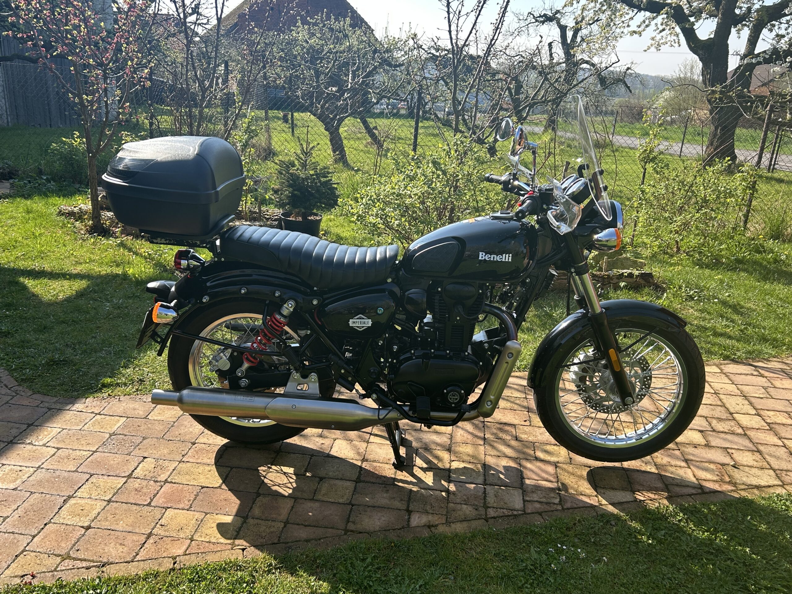 Benelli Imperiale 400