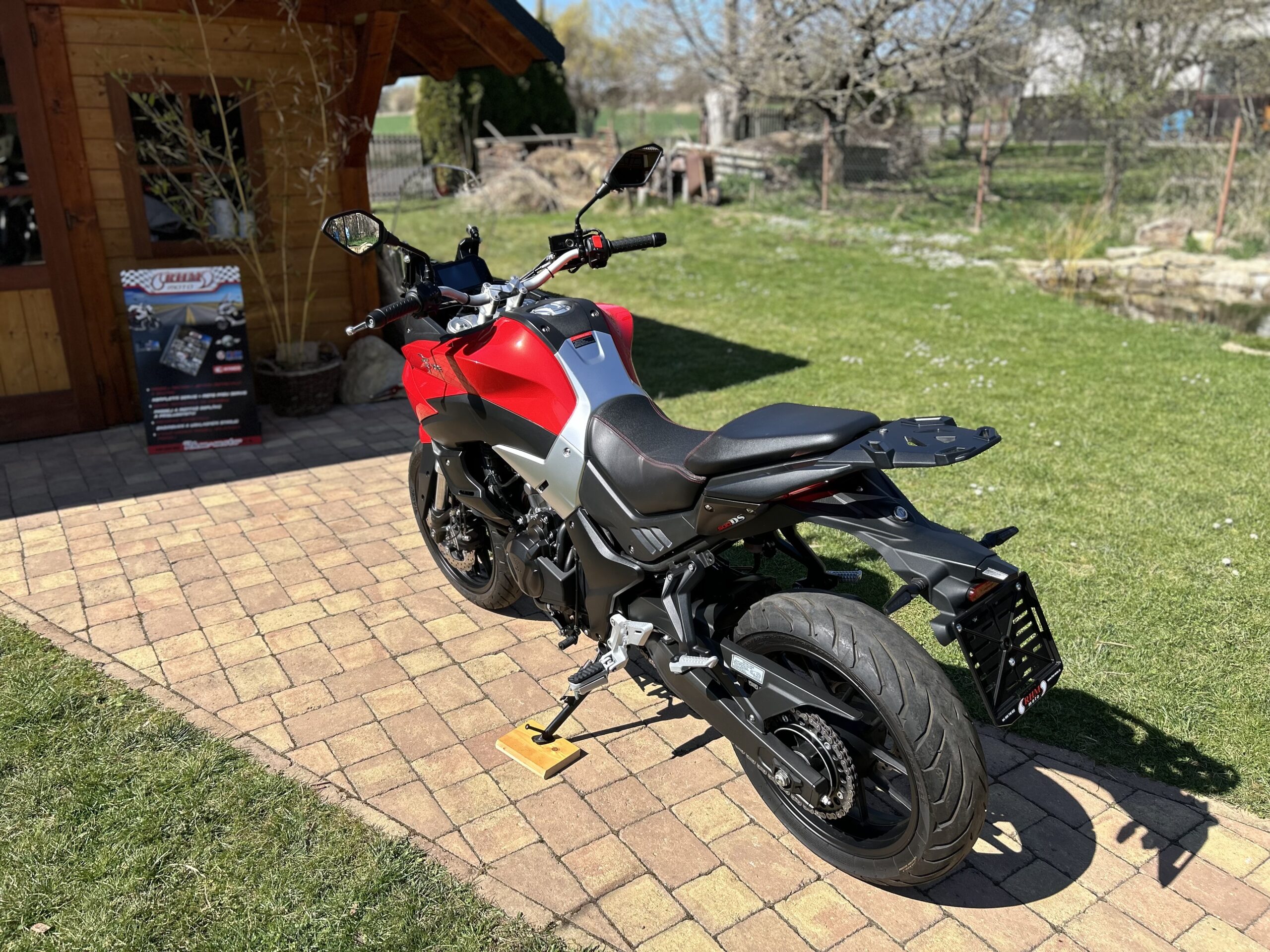 Voge 500 DS - Obrázek 4