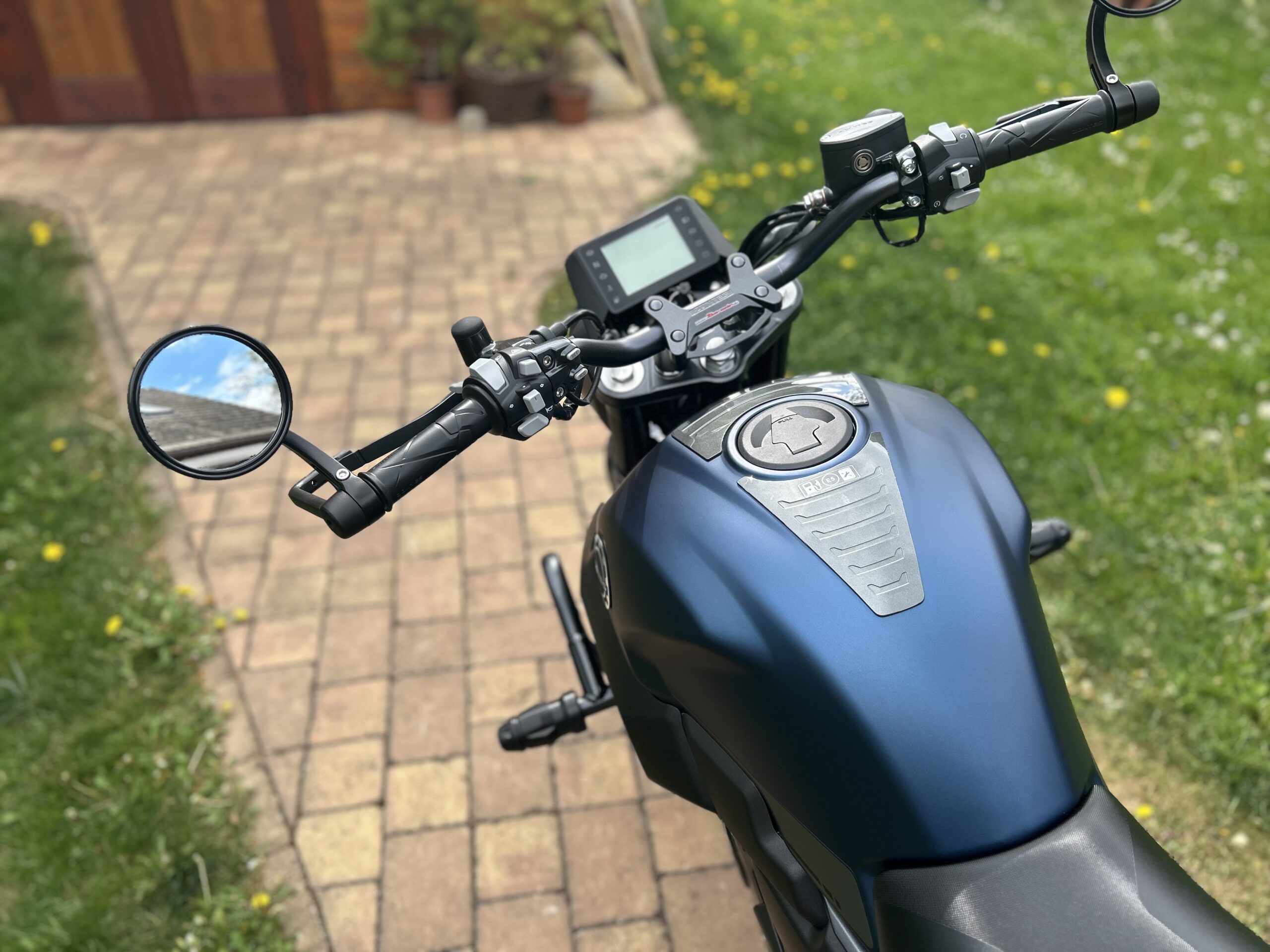Zontes 125 Scrambler - Obrázek 11