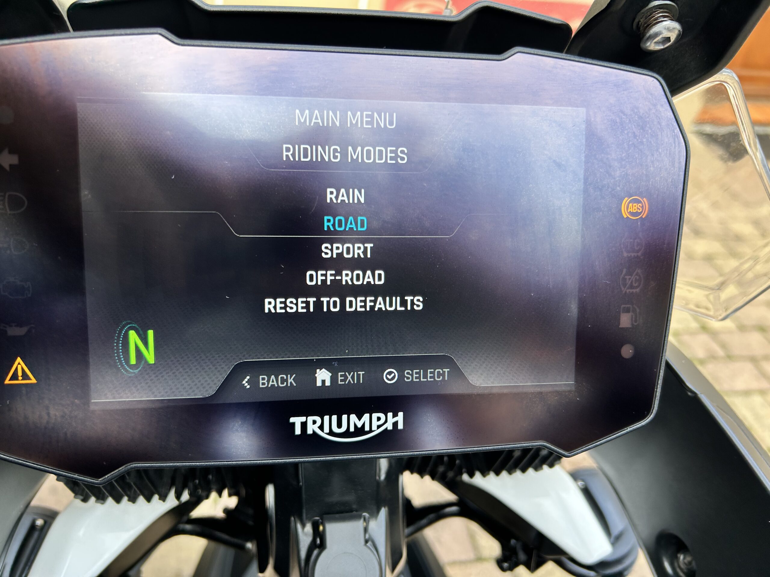 Triumph Tiger 900 GT - Obrázek 11