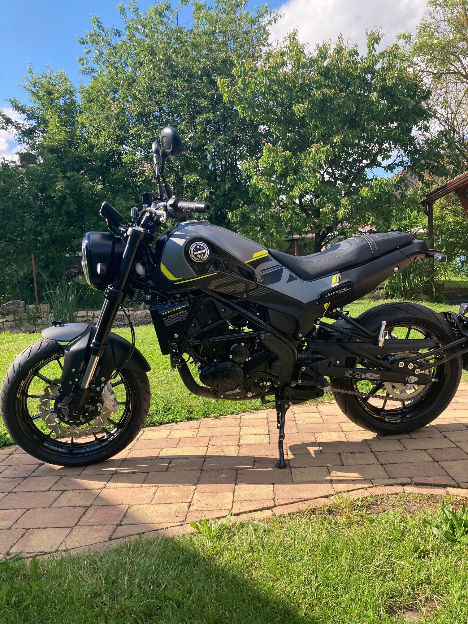 Benelli Leoncino 250 - Obrázek 9
