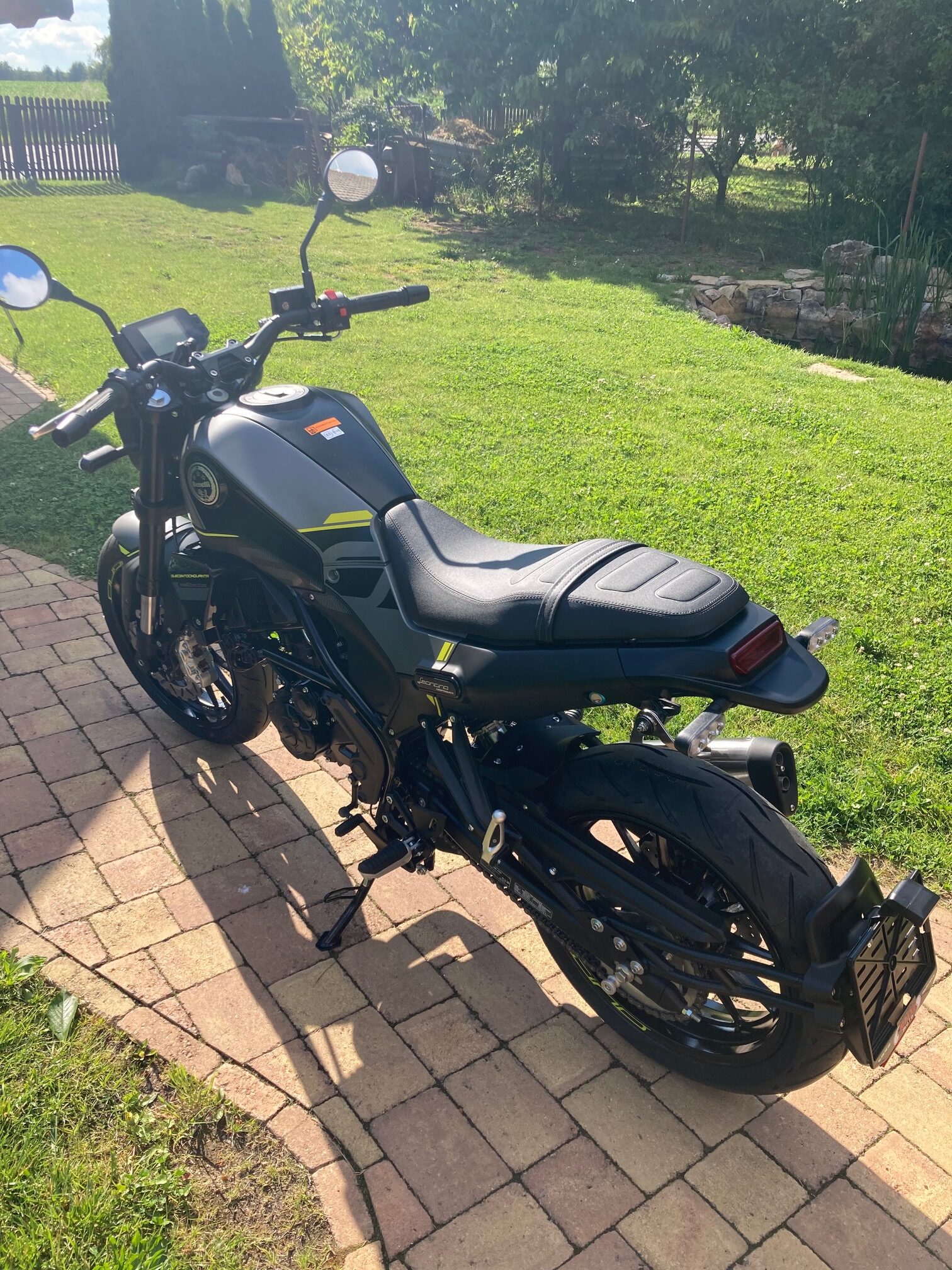 Benelli Leoncino 250 - Obrázek 11