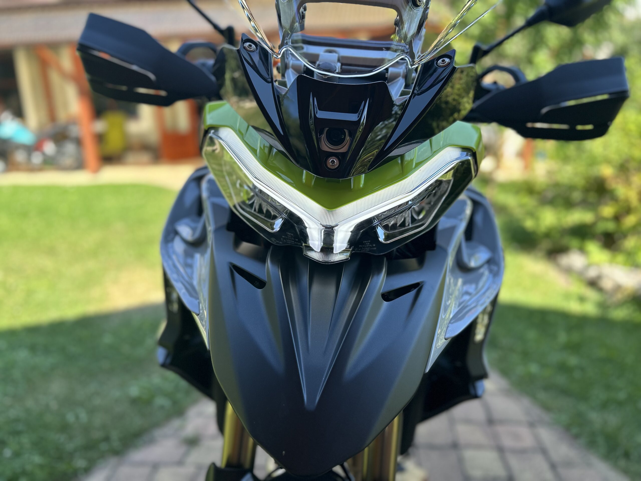Benelli TRK 902 Stradale - Obrázek 14