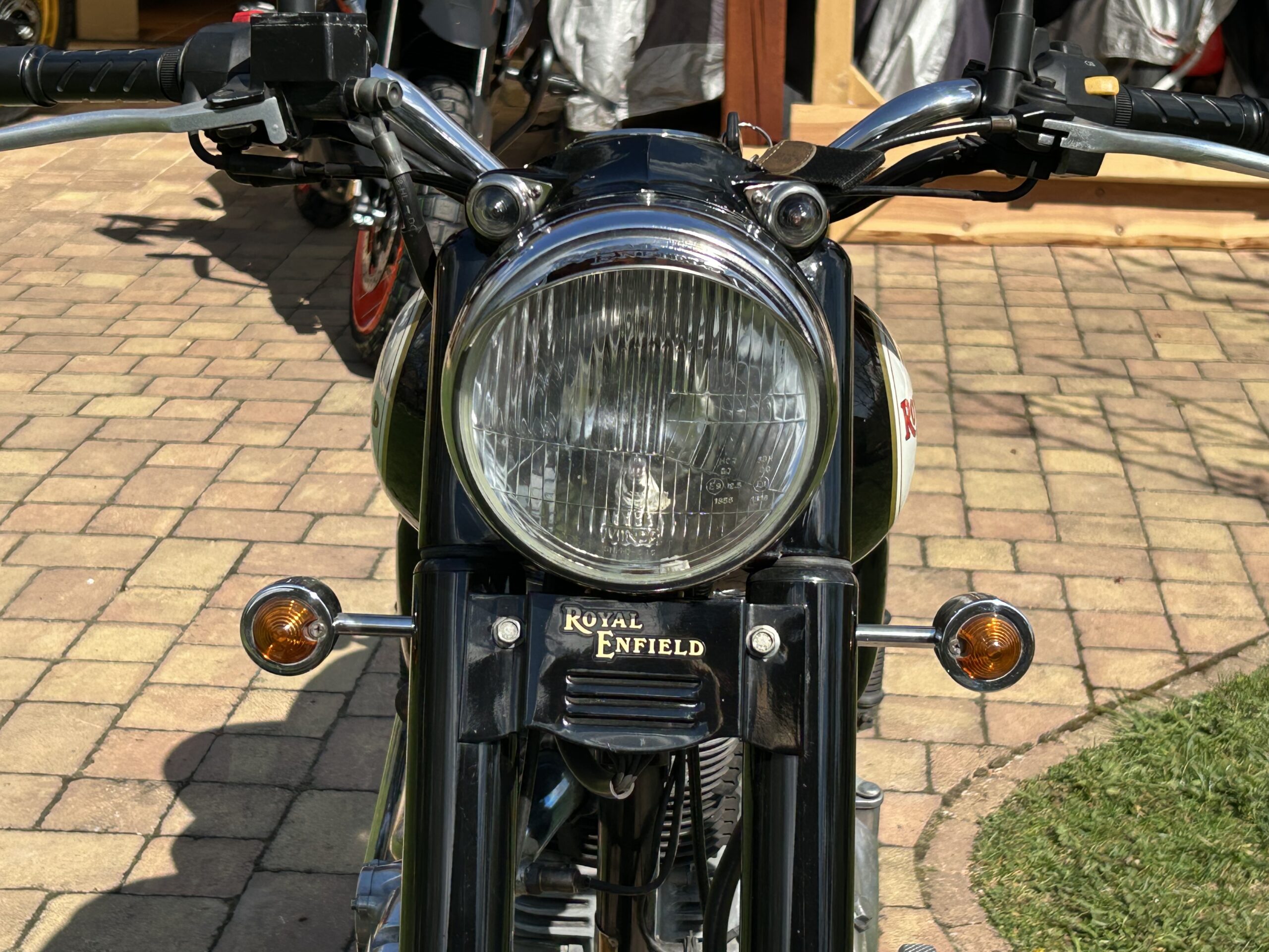 Royal Enfield Bullet 500 Classic EFi - Obrázek 11