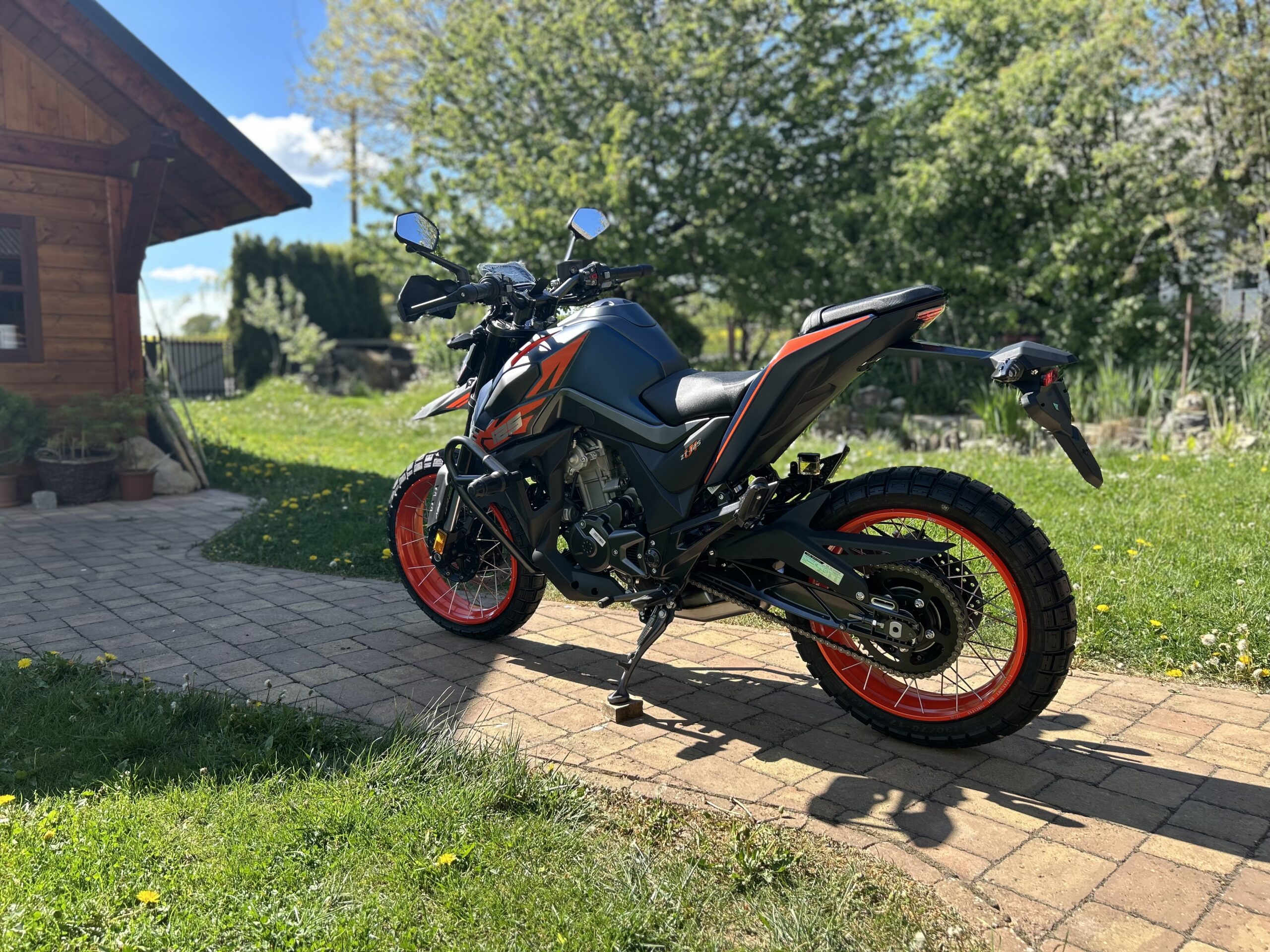 Zontes 125 Hyper Trail - Obrázek 6