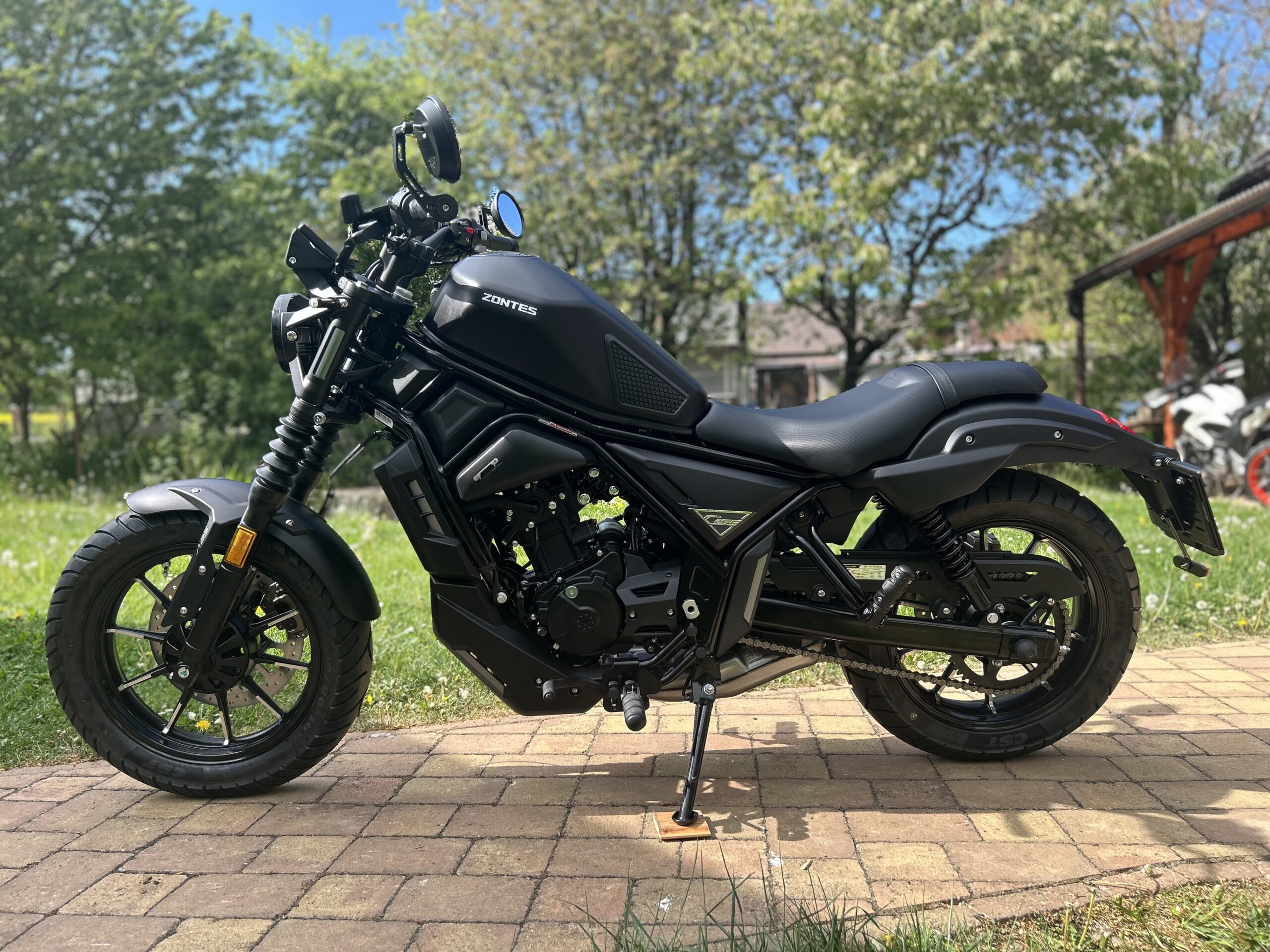 Zontes 125 Custom - Obrázek 3